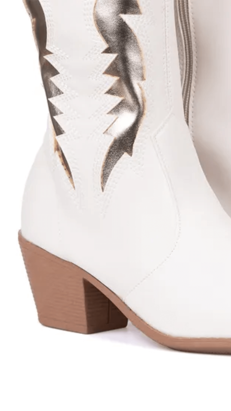 Bota Feminina Texana Metalizada Off Bico Fino Salto Grosso Cano Baixo